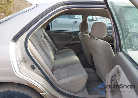 2000 Toyota Camry Ce from USA, damaged, VIN 4T1BG22K4YU756770